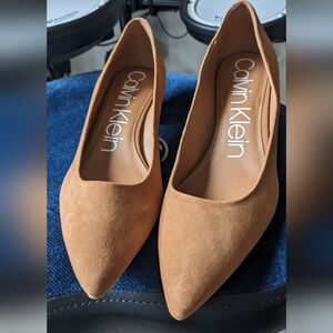 NWOT Calvin Kline Block Heel Pumps